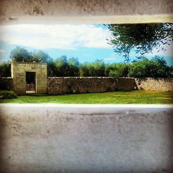 Gasthaus Antica Masseria Carparelli Ostuni Exterior foto